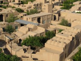 9 Meybod, een uit zand opgebouwd woestijnstadje, zo'n 2000 jaar oud.jpg