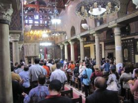 20 christelijke kerk, deze de koptische hebben hun misen op vrijdag, omdat ze dan toch vrij zijn in het islamitische land egypte.jpg