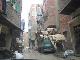 20 garbage city, vuilnisstad, een wijk in Cairo waar het afval gescheiden en verzamelt wordt.jpg