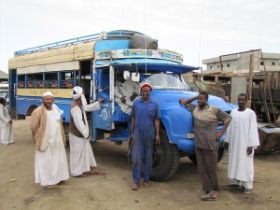 25 de personenvervoer bus in Port Sudan en omgeving.jpg