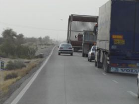 24 1 Dit lijkt op een erg groot speciaal transport.jpg