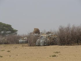 29 het dorp kelem op de westoever van de omo rivier.jpg