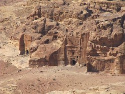 Petra is wereldberoemd en ook de omgeving is prachtig Petra is wereldberoemd en ook de omgeving is prachtig